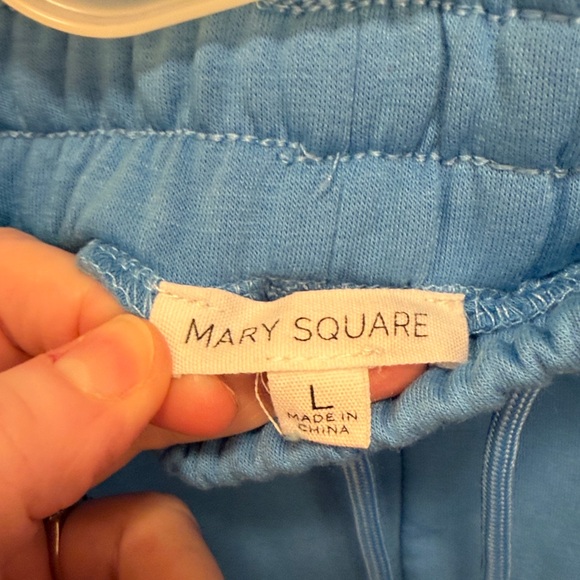 Blue Sweatshirt and Shorts Set - Picture 5 of 7